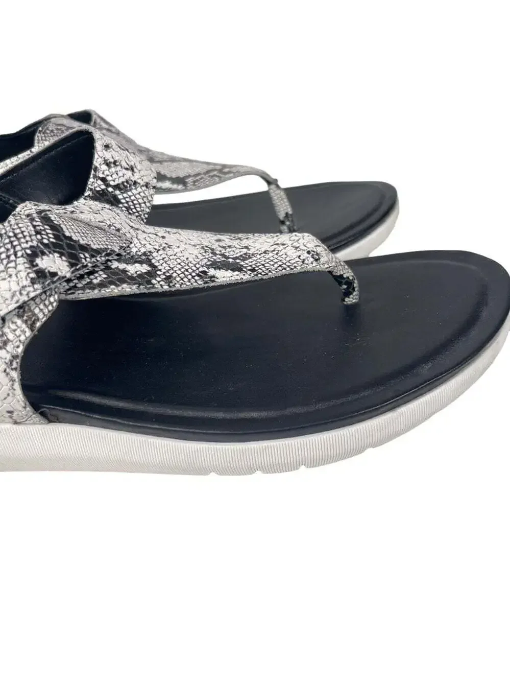 Naturalizer Lincoln Animal Print Toe Post Comfort Sandals Womens 10 Travel